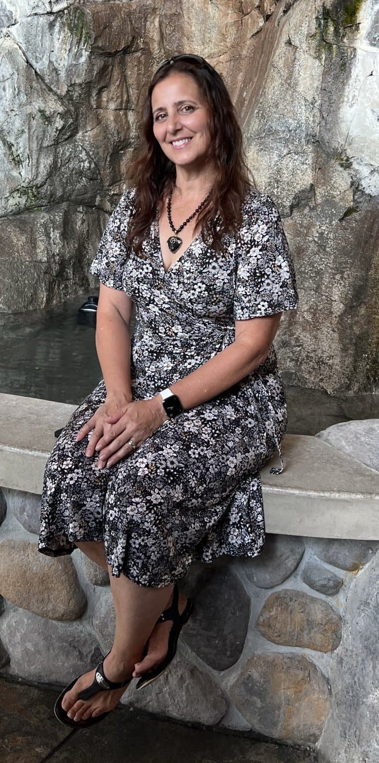 This whore is a wife and mother of 2. Fucking MOM BOD of the gods. This MILFs cunt is golden?❤️??