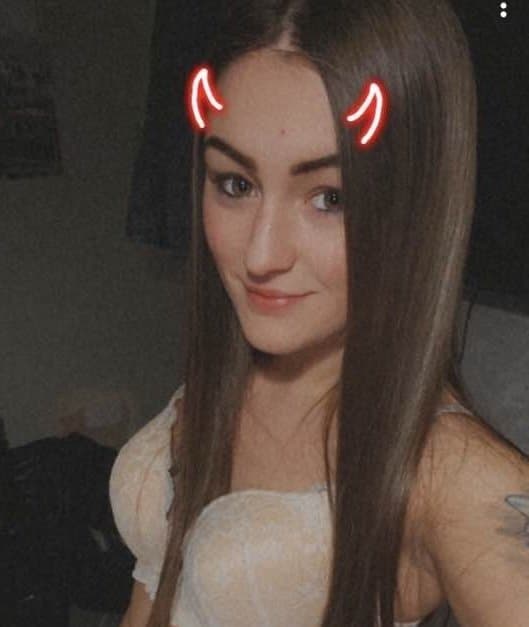 Fit college irls make the best sluts, dont they? Another for my wall of shame