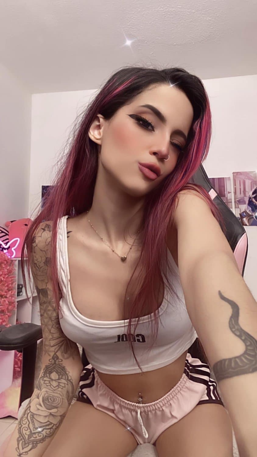 Click to view full size Ex Streamer OriTTV - Maybe future escort / Onlyfans?