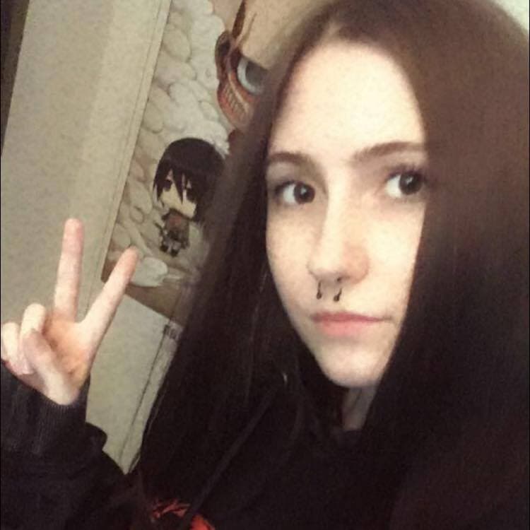 SKINNY EMO SLUT ALLY BEGGING FOR HUGE ROPES OF CUM