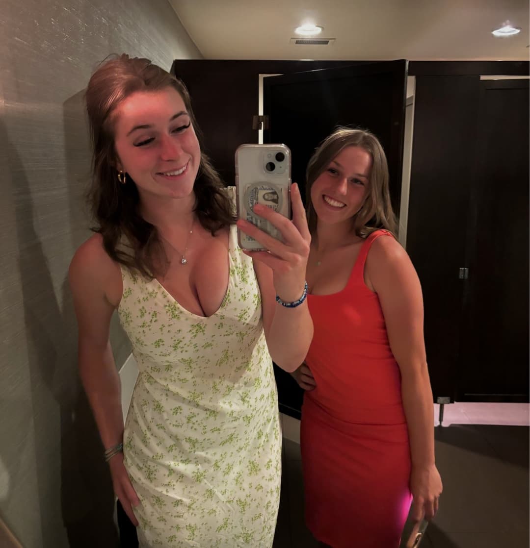 Click to view full size Which sister is hotter Skylar and Alexis