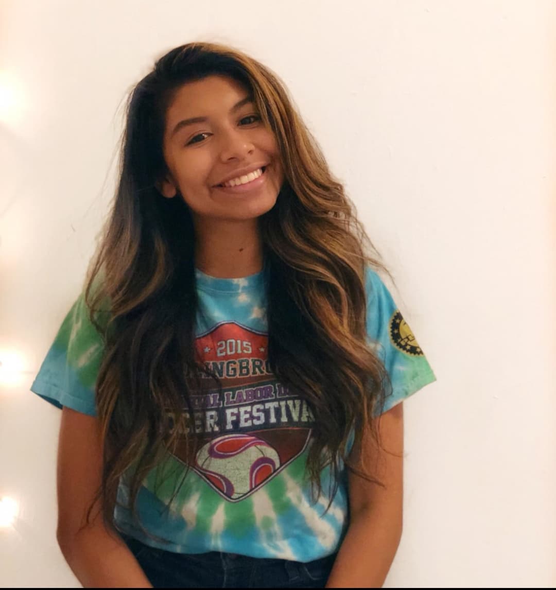 Her ass air smells like tacos-sfw