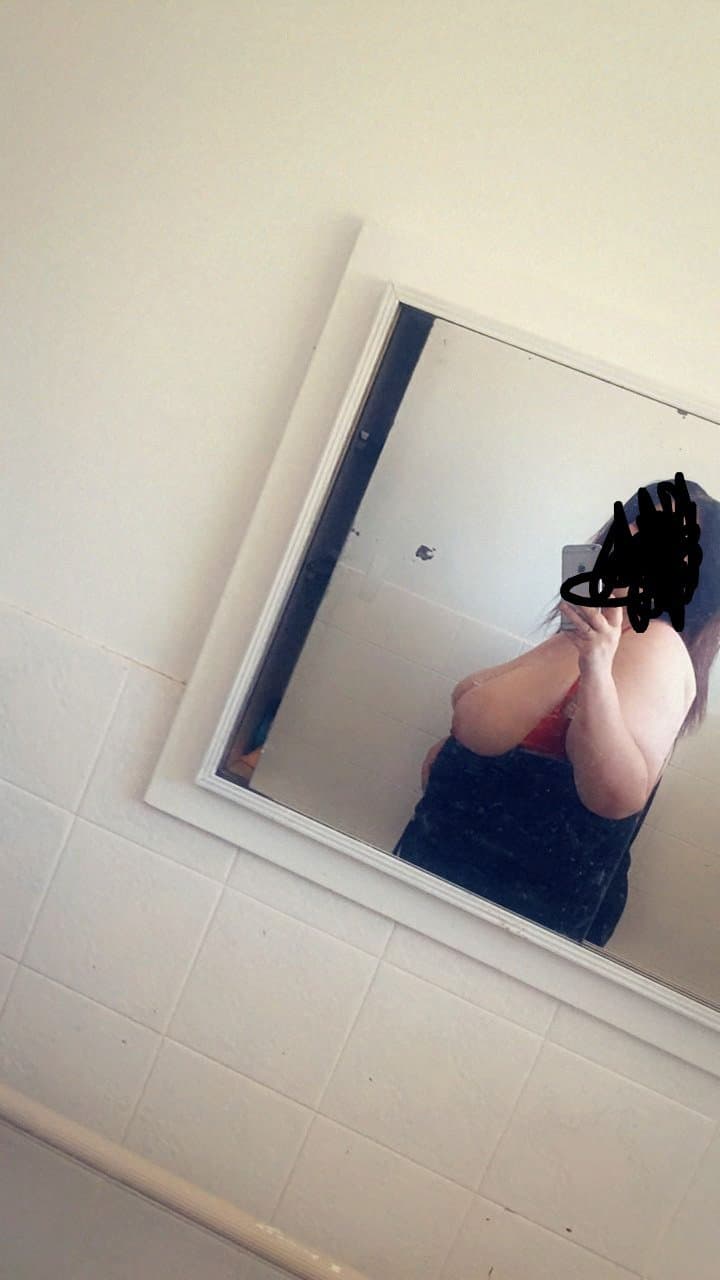 Aussie bbw sloppy fupa