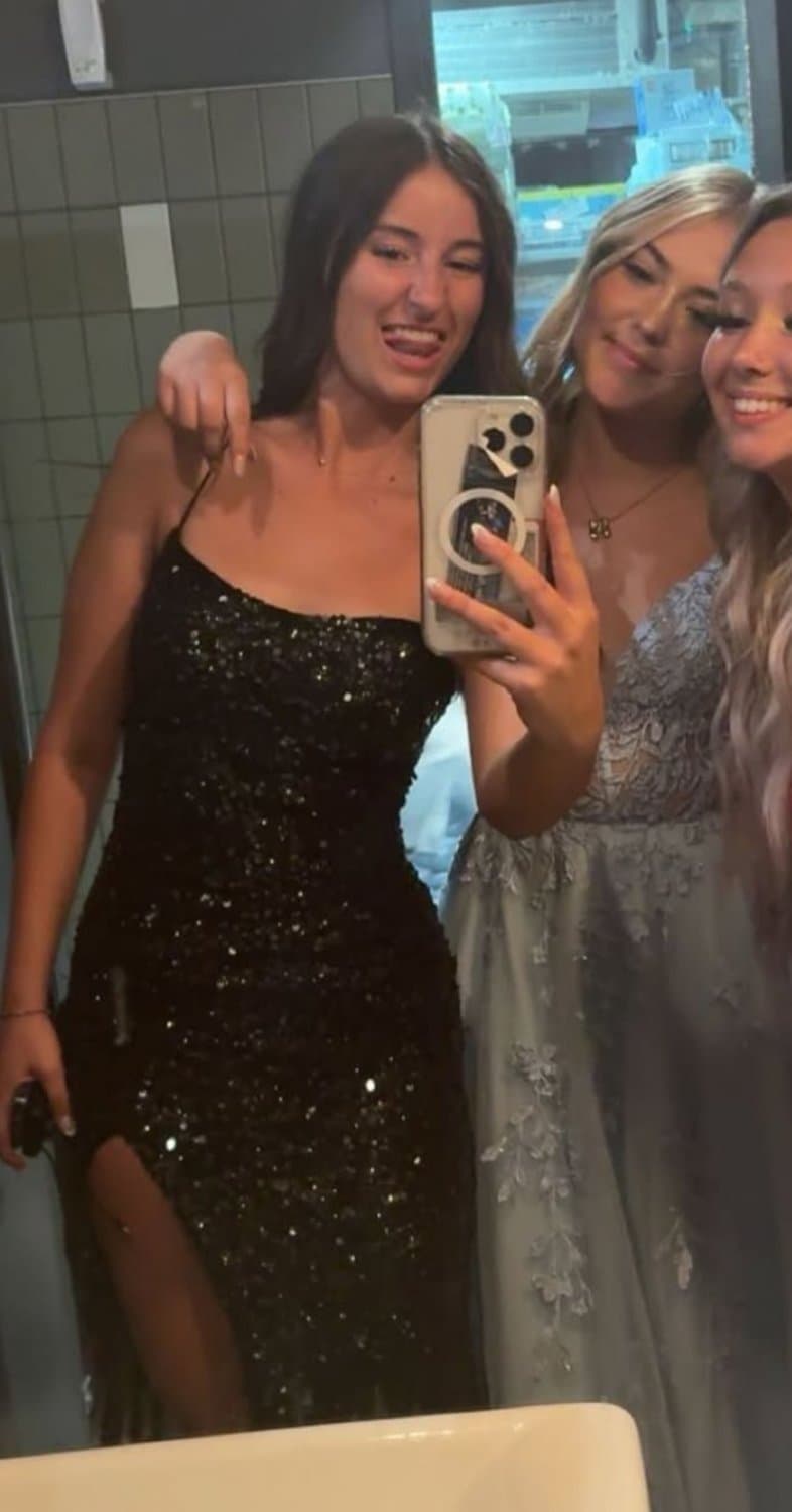 Exposing his cousin makes their bond stronger ?