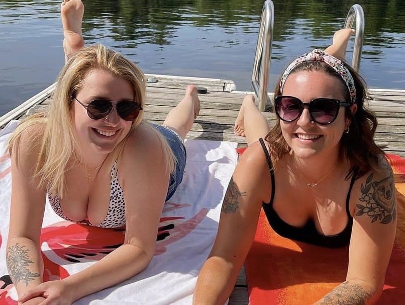 Click to view full size Is it weird I beat off to my buddy’s girlfriends. I don’t see a single bra on these whores.