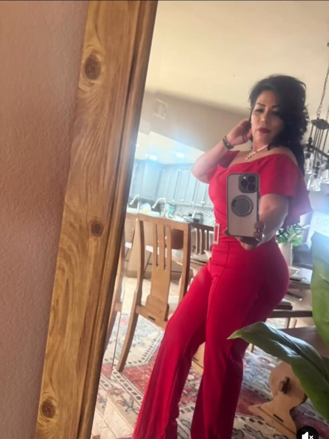 Mature big tit big booty Latina milf