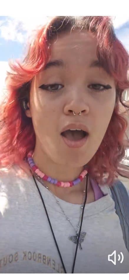 Chanepaseuth pisse moi dessus