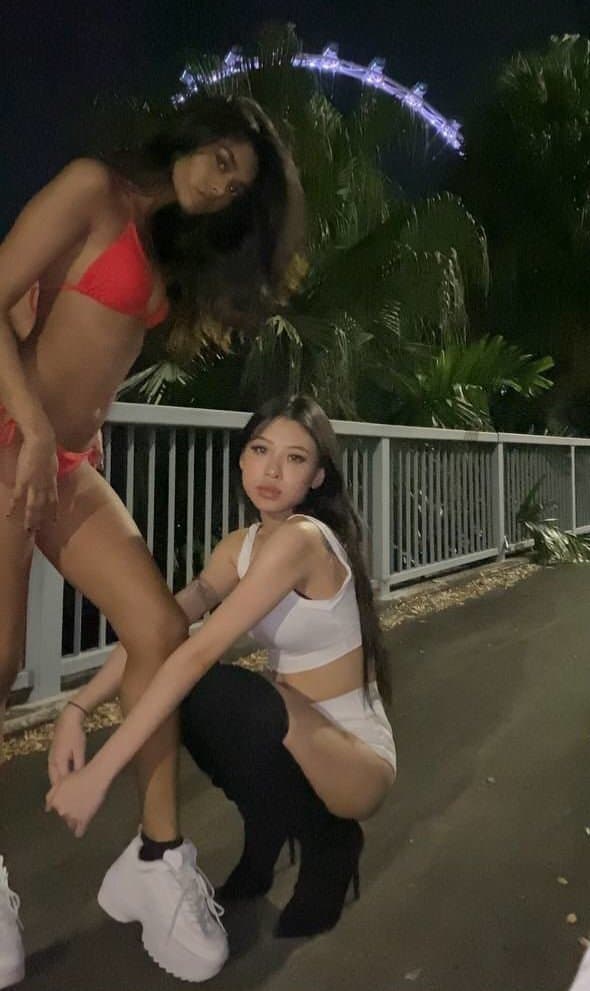 Sexy ABG Teen Shows Nice Hot Body Leak