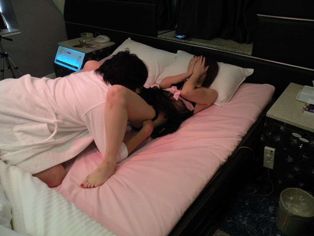 Japanese Amateure Wife NTR    1k?️Delete