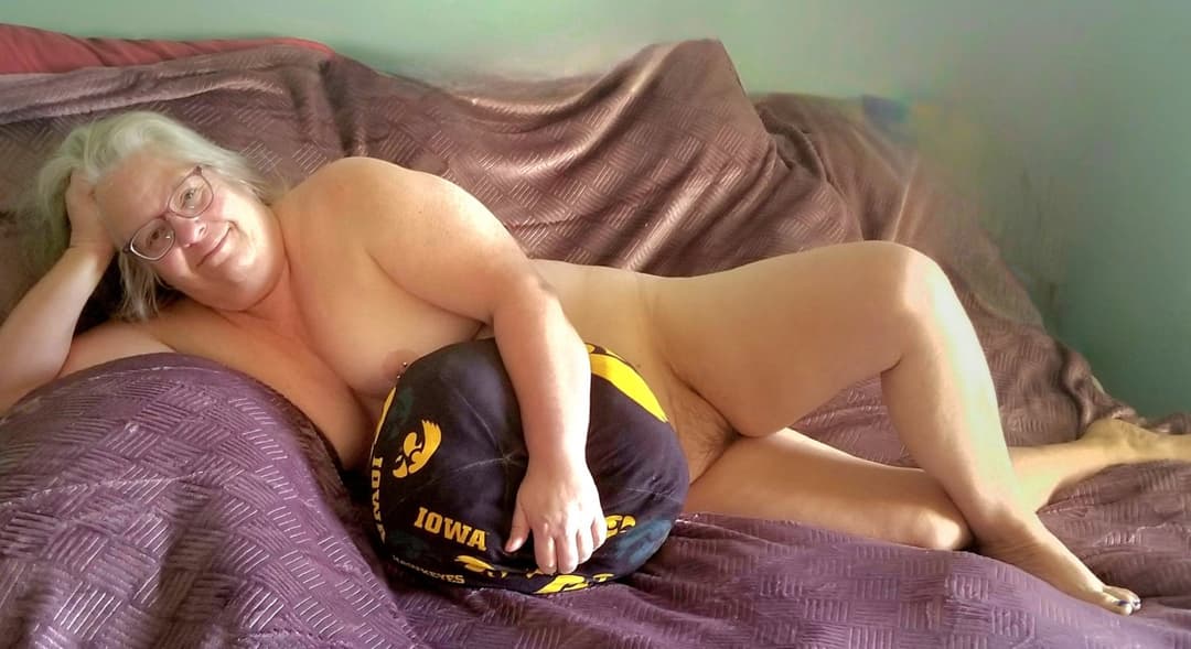 Click to view full size 60yr old Wife Full Nude