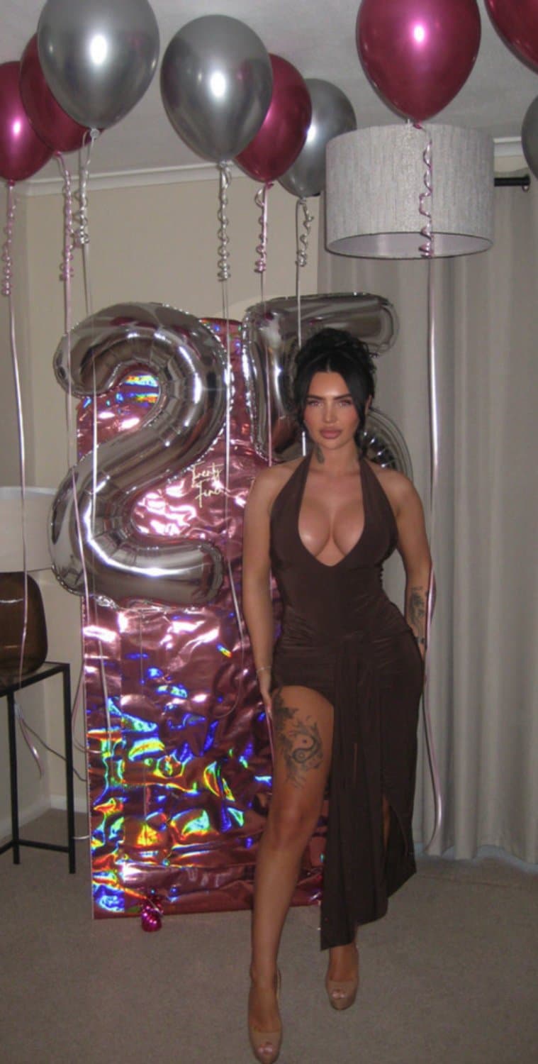 Thicc Chav Pawg Big Tits Slut UK British