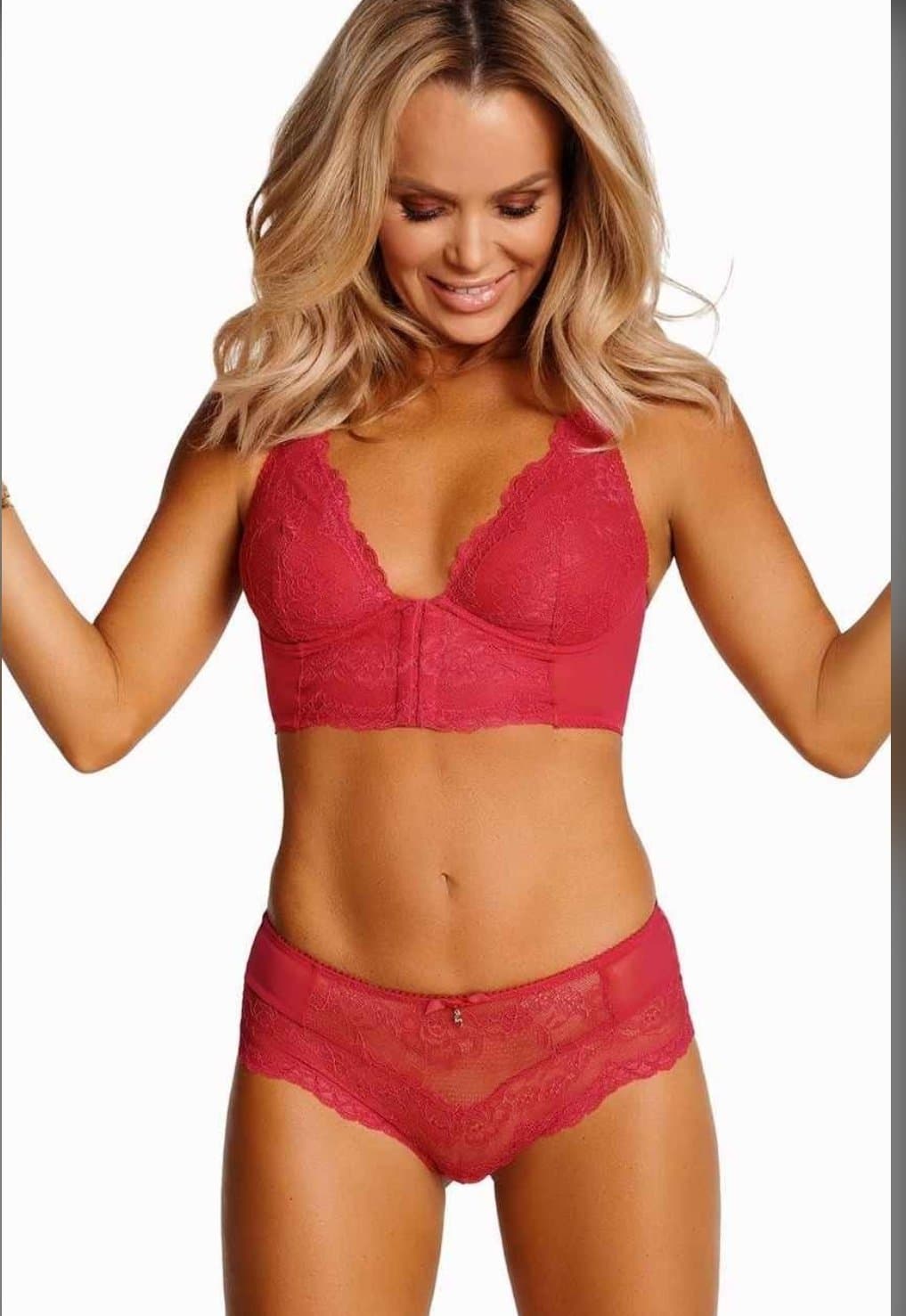 Amanda holden,1. ) classic Amanda pics to jerk to ??