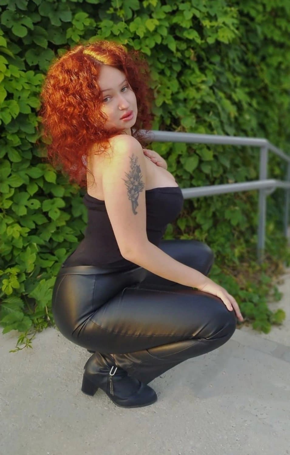 RUSSIAN BITCH BBC LOVER-ELIZABETH aka red4bbc