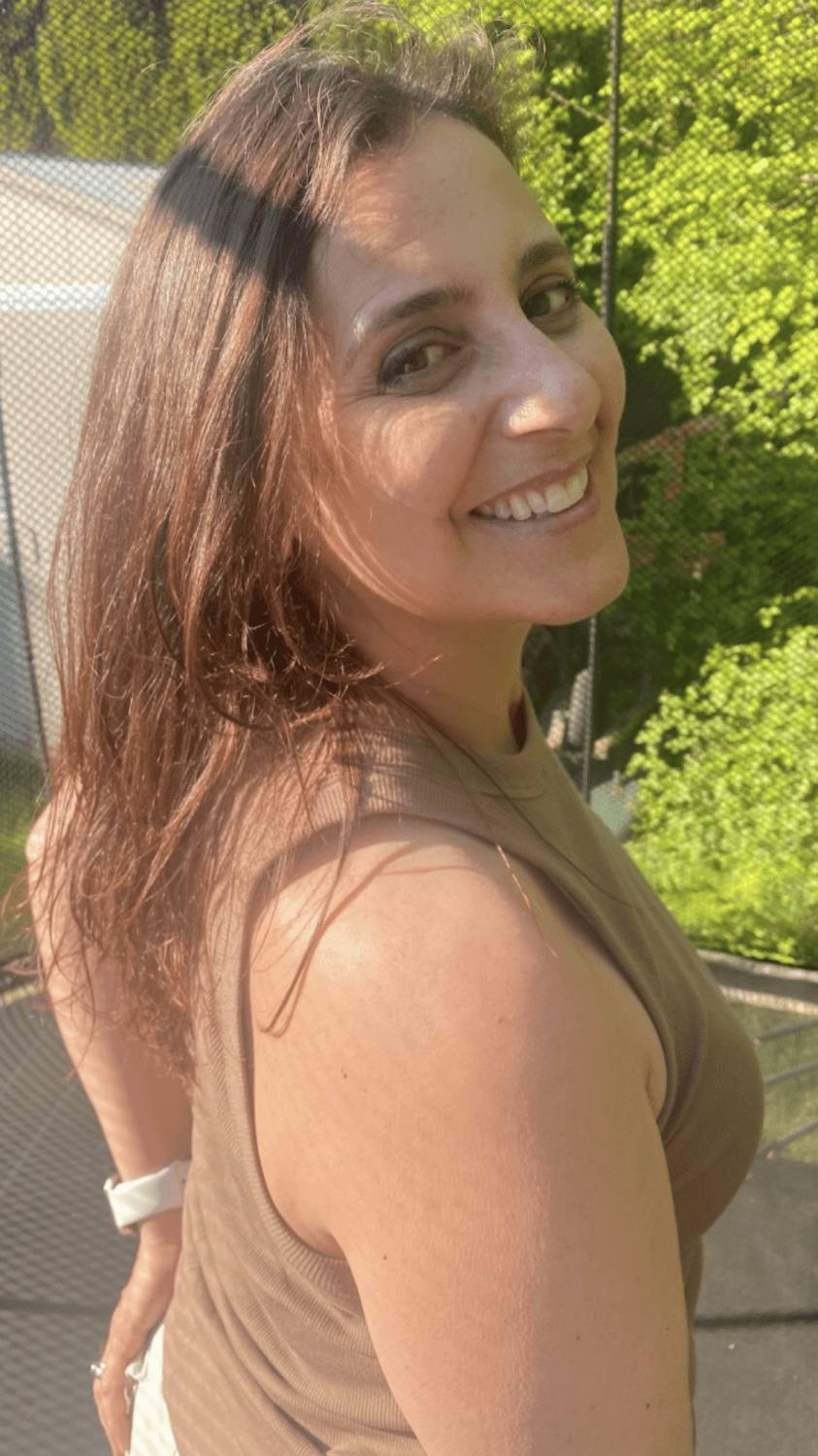 This whore is a wife and mother of 2. Fucking MOM BOD of the gods. This MILFs cunt is golden?❤️??