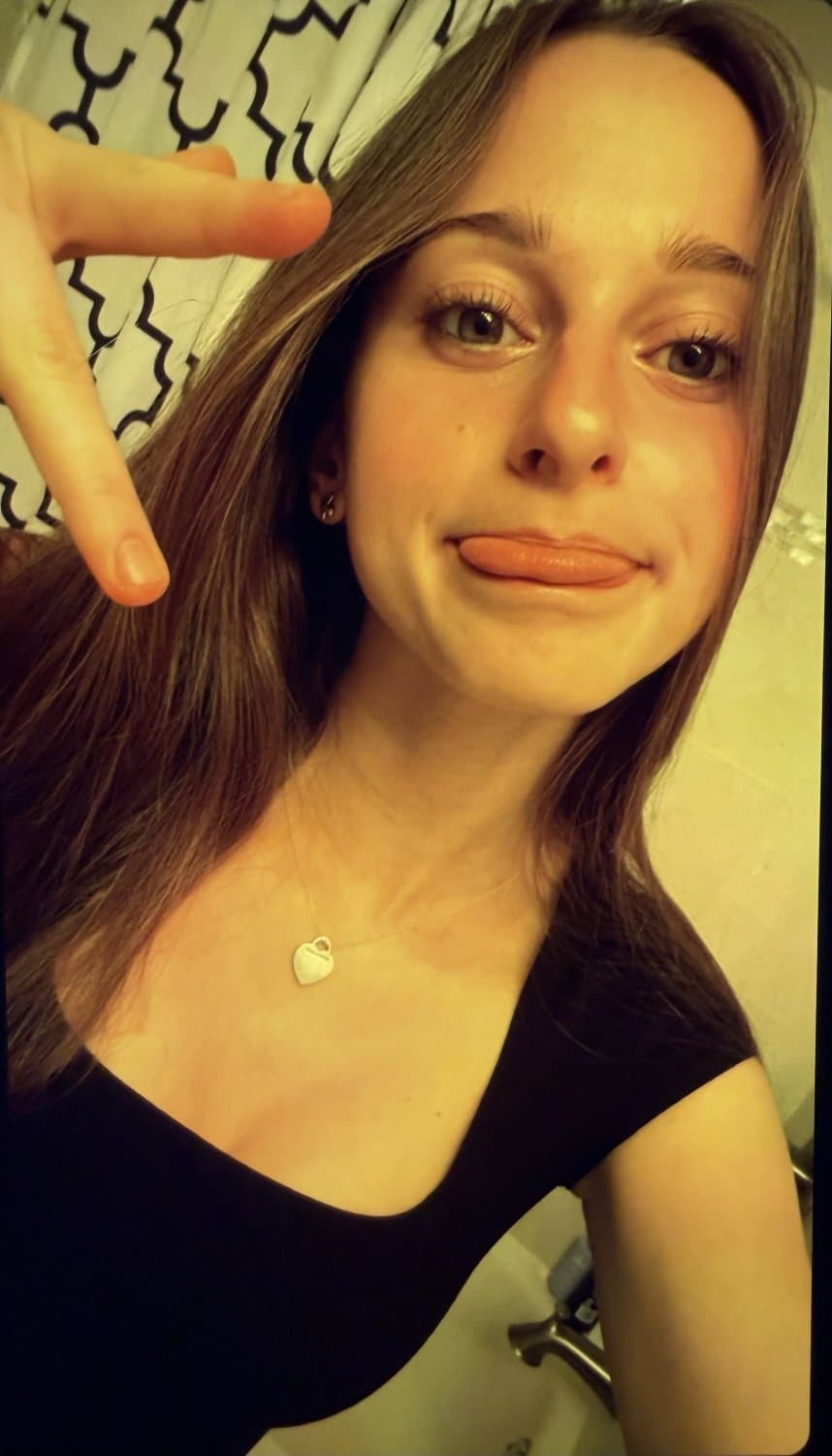 Big Tit 18 year old Sexy Slut Andi