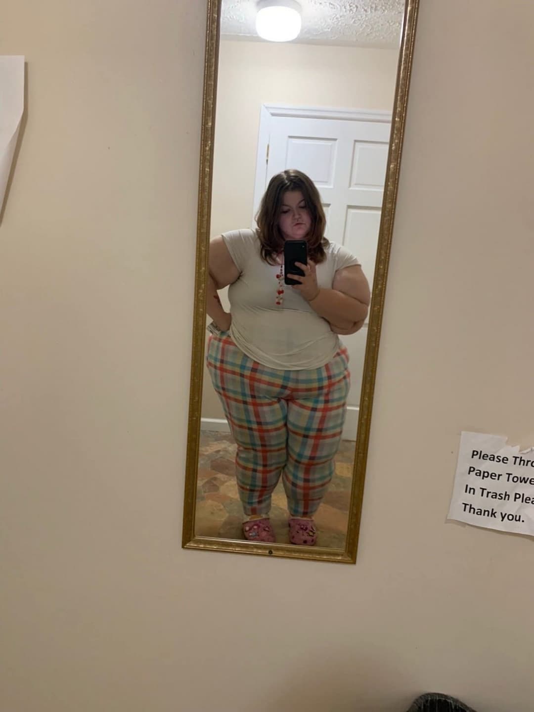 MASSIVE HUGE PAWG SSBBW BBW HUGE THICK BIG ASS GOONER MATERIAL