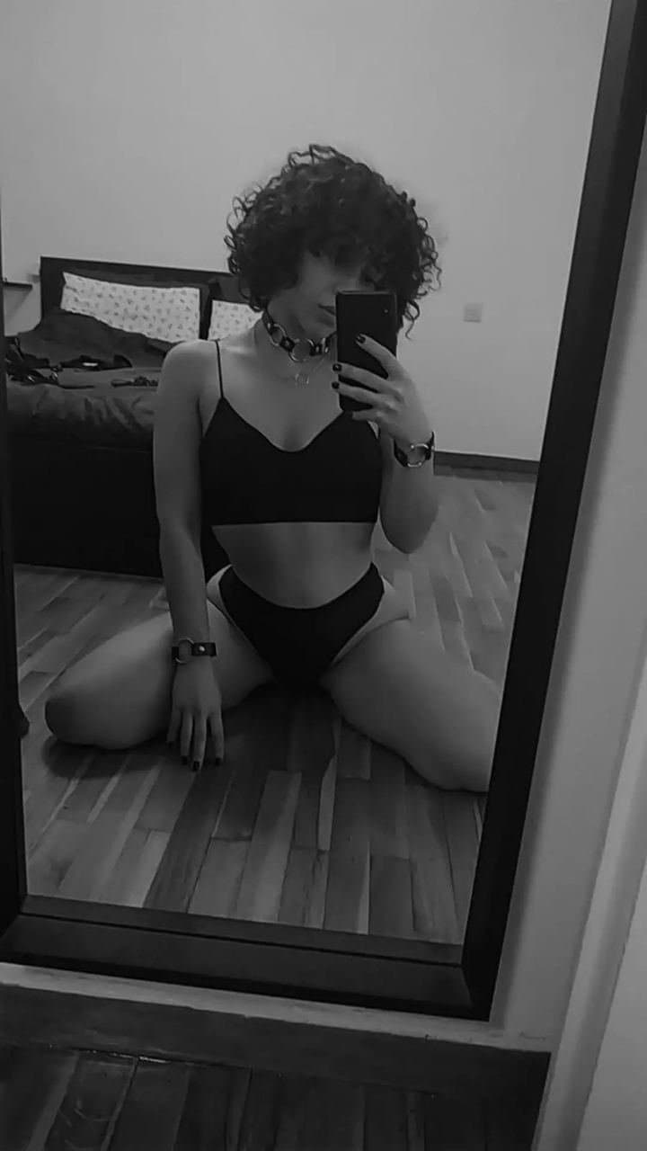 Christina cheating on her boyfriend and sending nudes to best friend