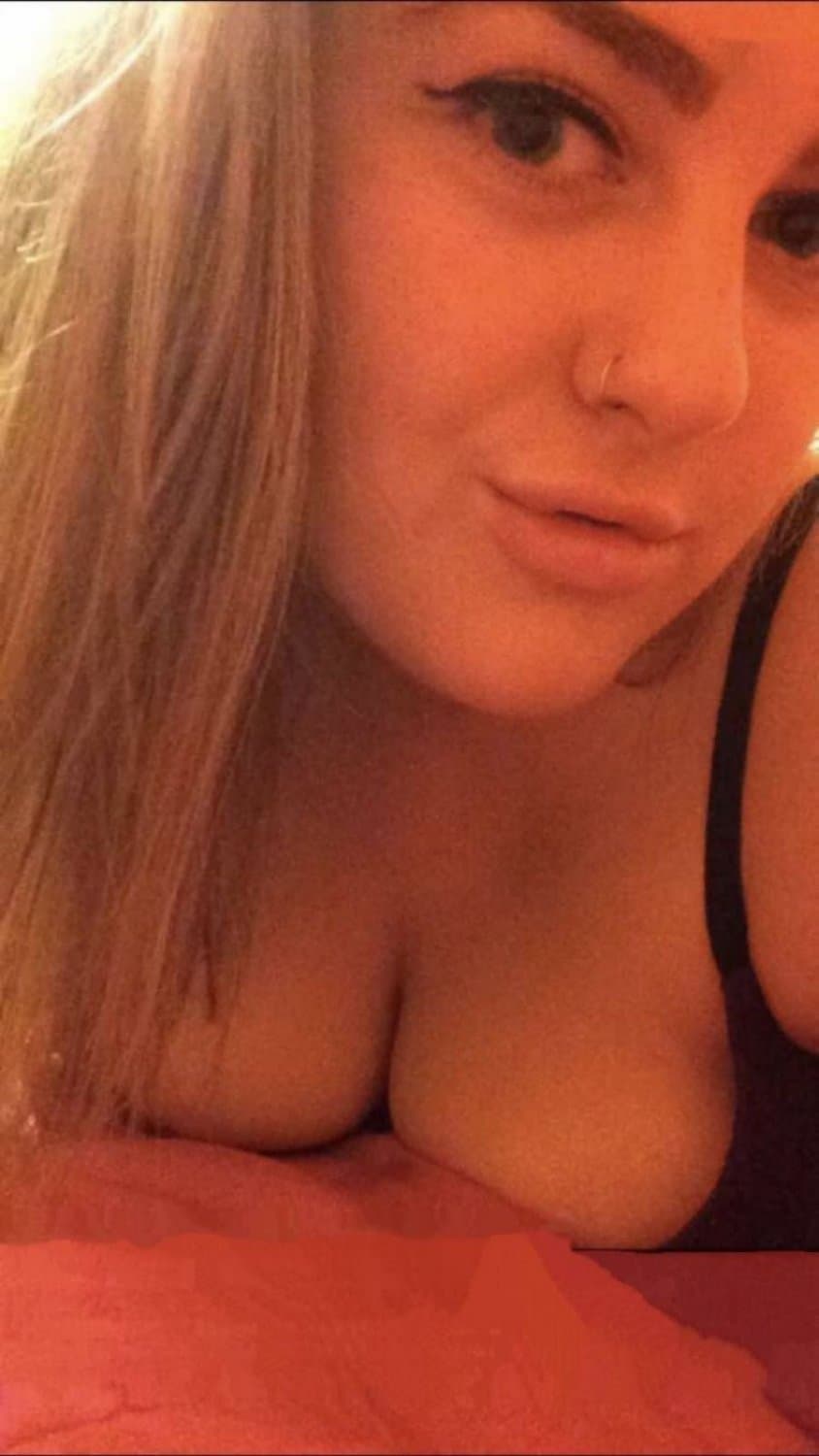Raina 18yo Minnesota USA likes blowjob and deeptroath with big boobs. For same  my Kik in comments