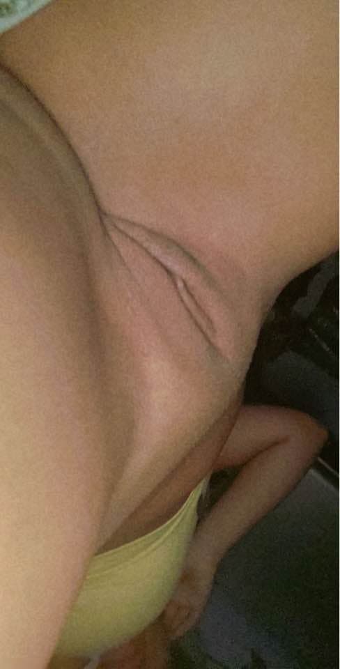 19 year old kiara the kik slut