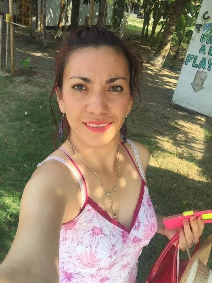 Adeline Madre Culo Fácil Con Cualquiera Que Le Hable Bonito