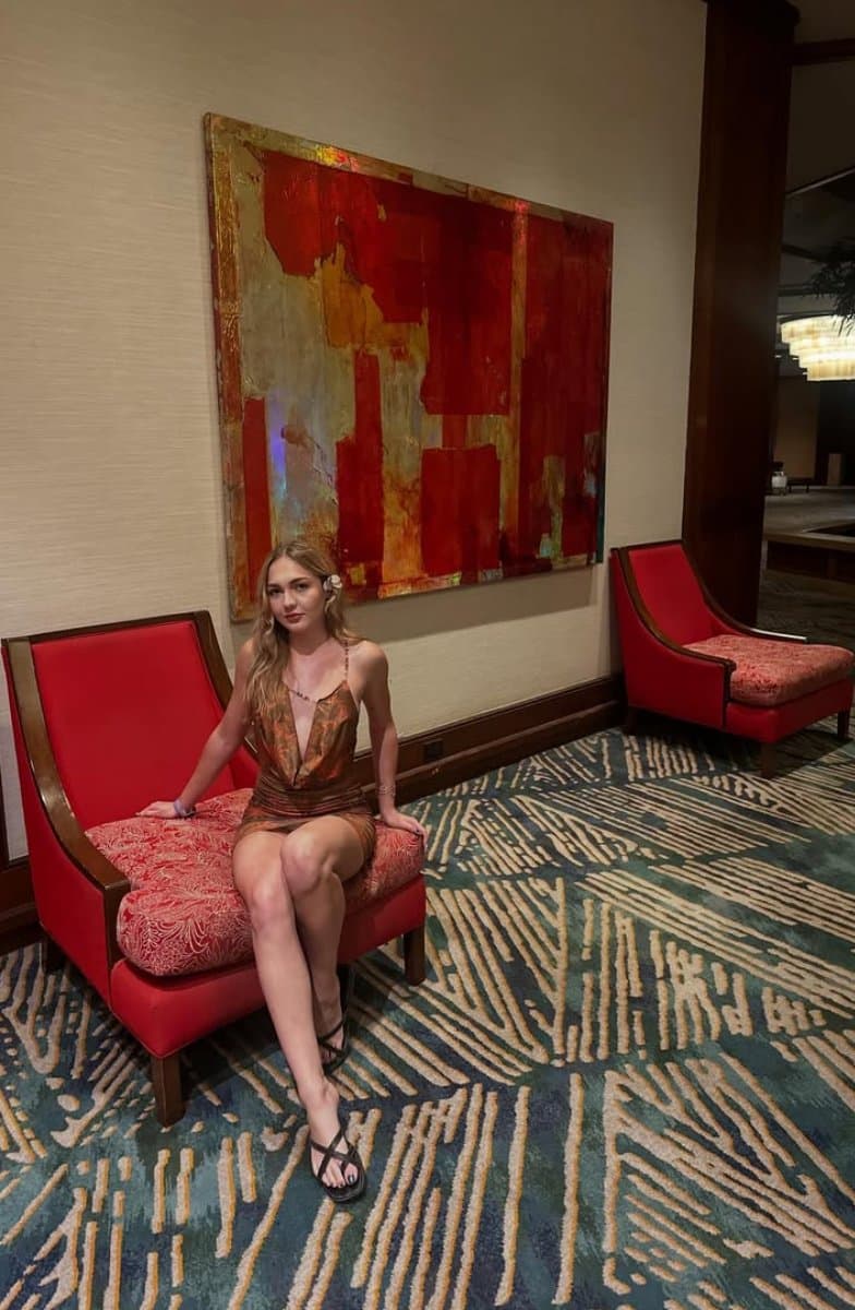 lil college cute fairy with a phatty