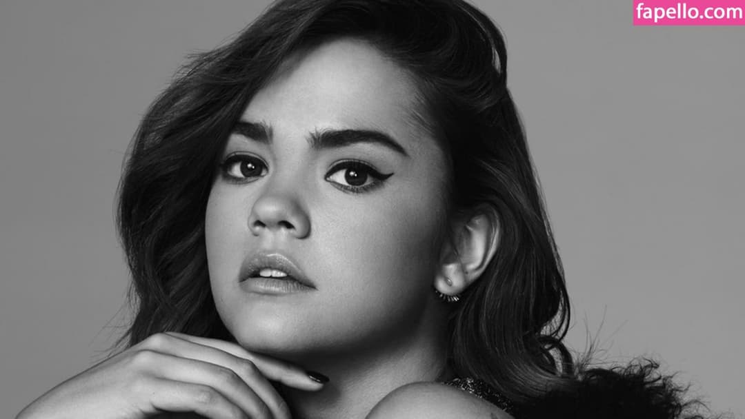 Click to view full size Maia Mitchell So Fucking Sexy with those Petite Suckable Tits & Hot Ass Great Edging material ??