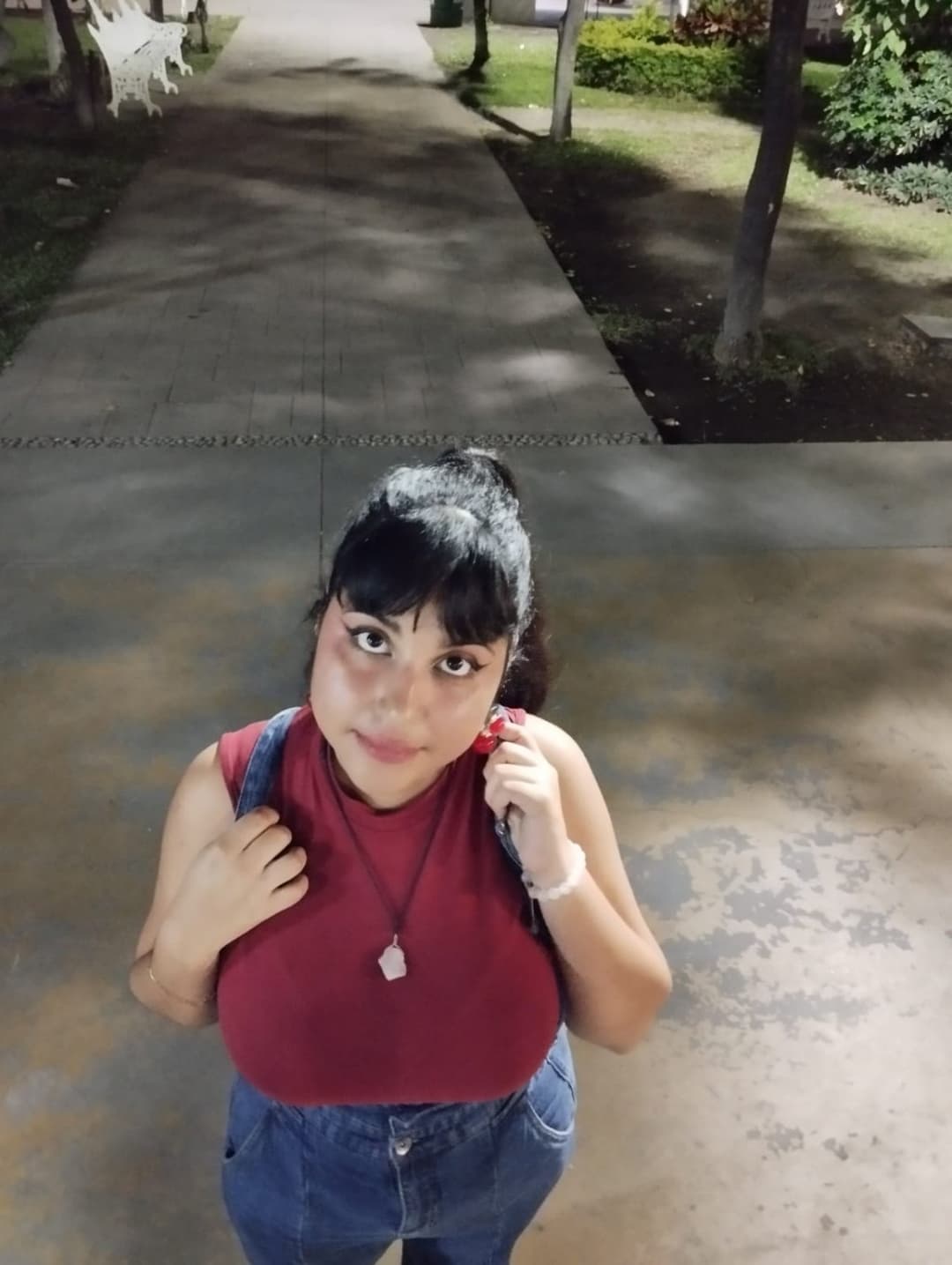 Puta sumisa cara bonita cuerpo de puta