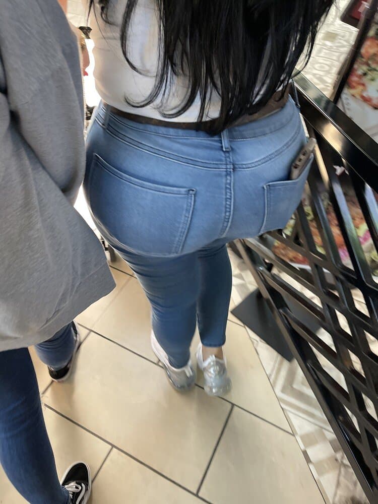 Click to view full size Grande No Ariana