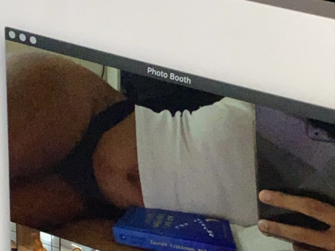 baddie lesbian (pierced nipples, tease, braless)