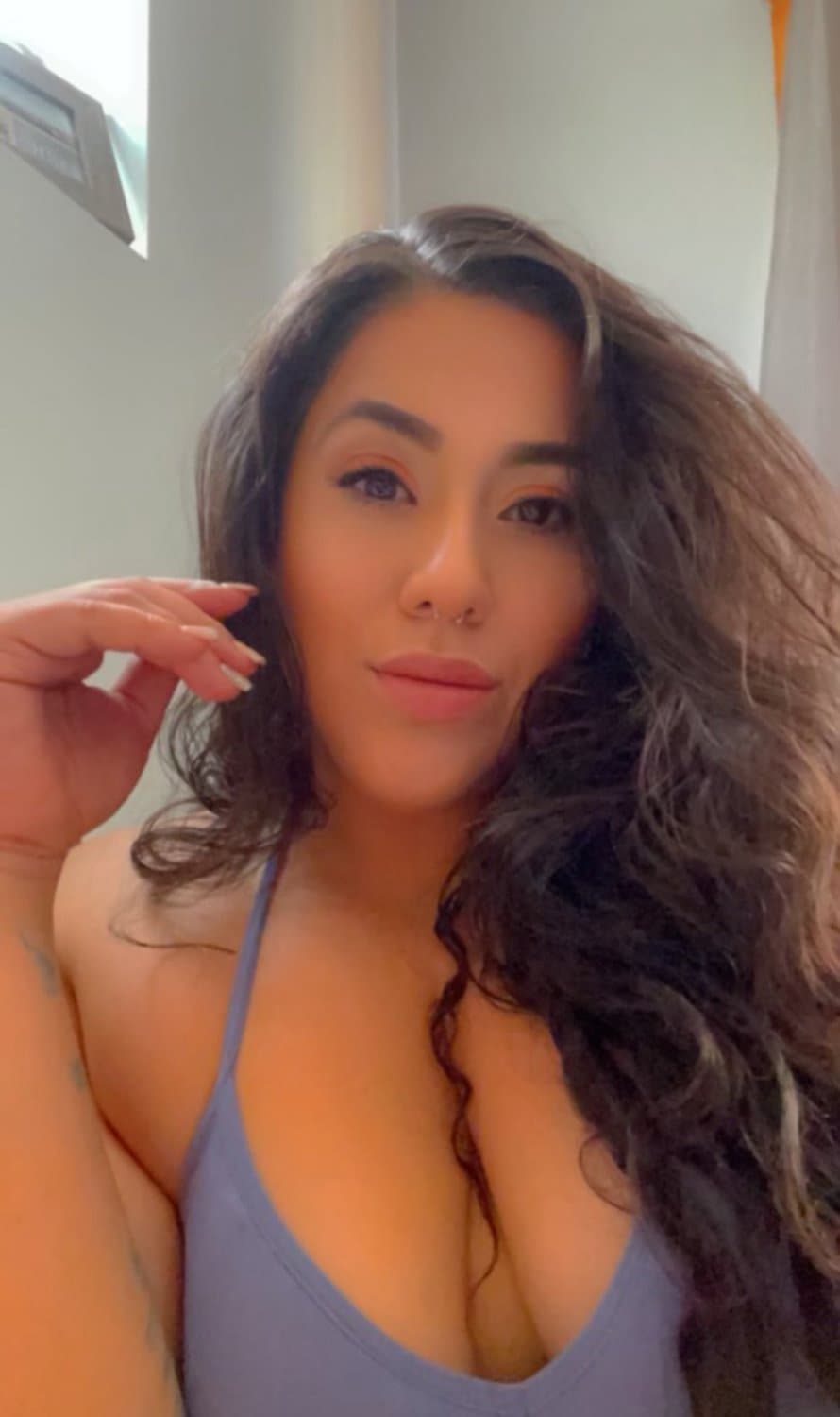 Go add this ho3 Luvs fucking with marry man bitch stays in Milwaukee,  she sends nudes to marry man