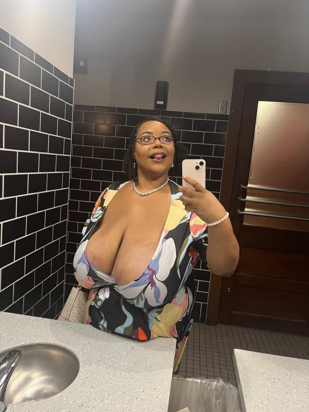 Redbone Ebony Auntie Them Titties Amazing Af My God I Would Not Pull Out 133