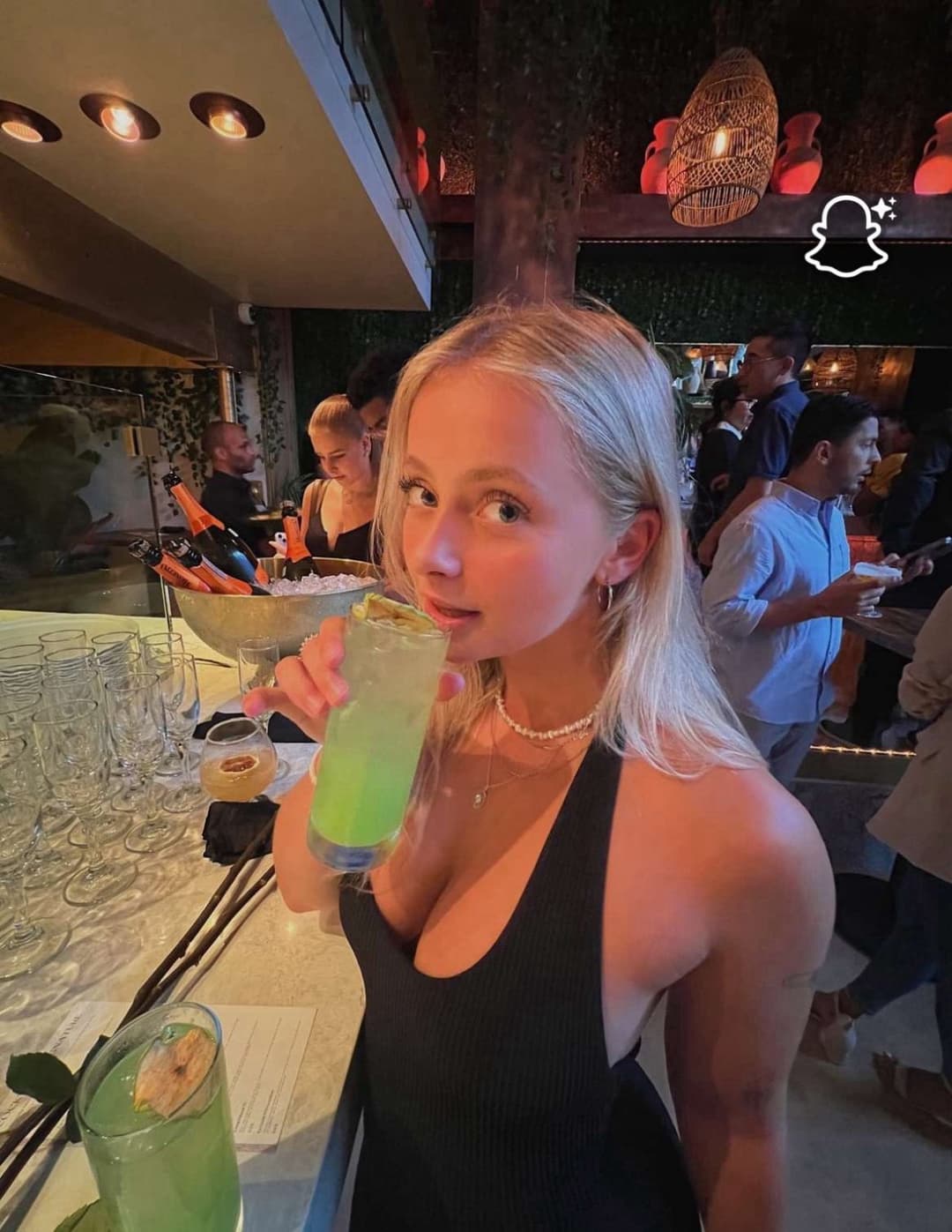 Unfortunately NN Dominique 22. Would you cum on her pic