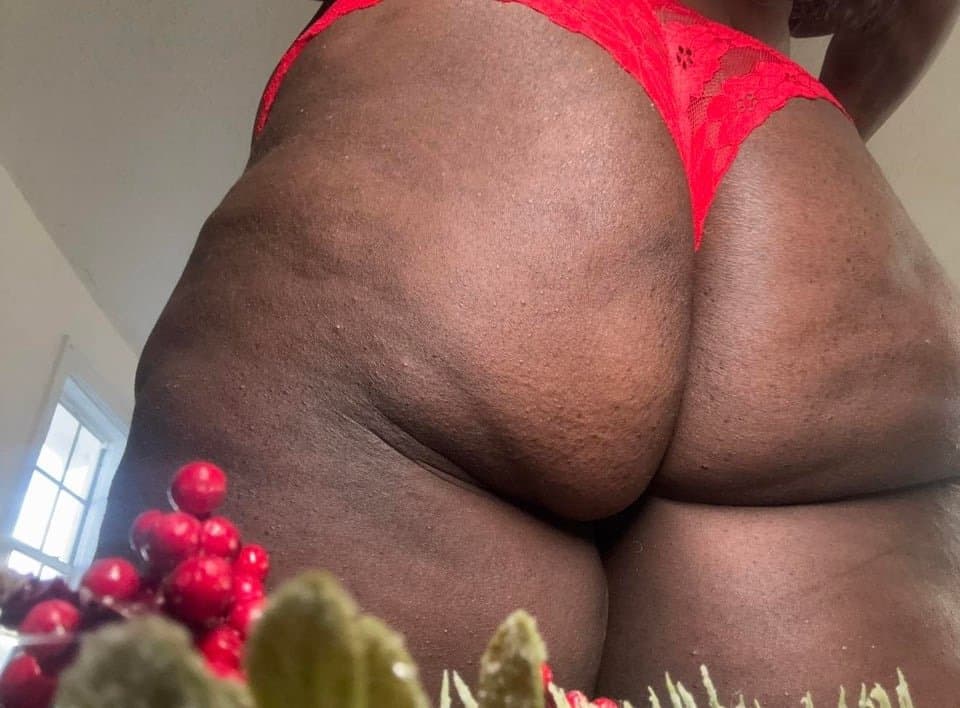 Big Darkskin Areola BBW