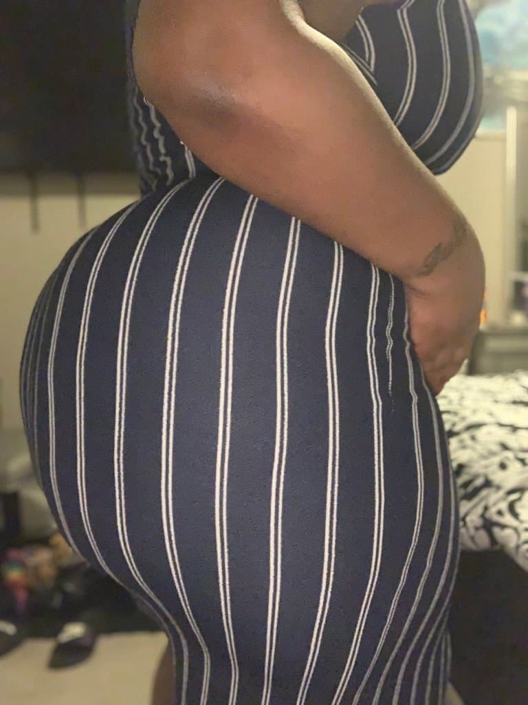 THICK BiG BOOTY MATURE EBONY MOM. MILF COUGARS phone leaked real camera roll