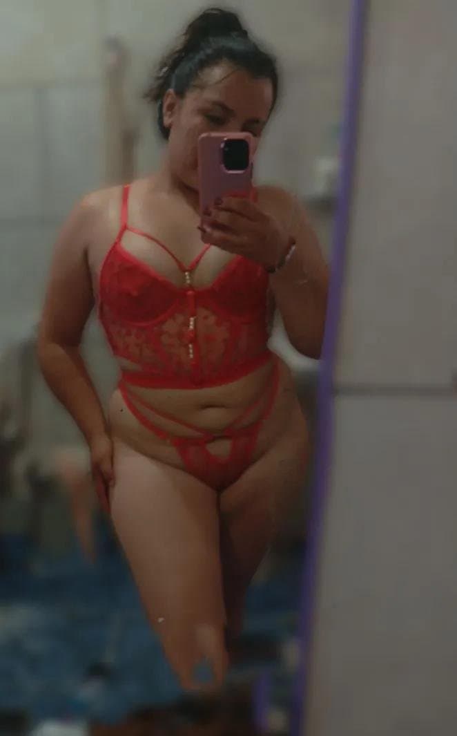 4 hermosas chicas para todos los gustos