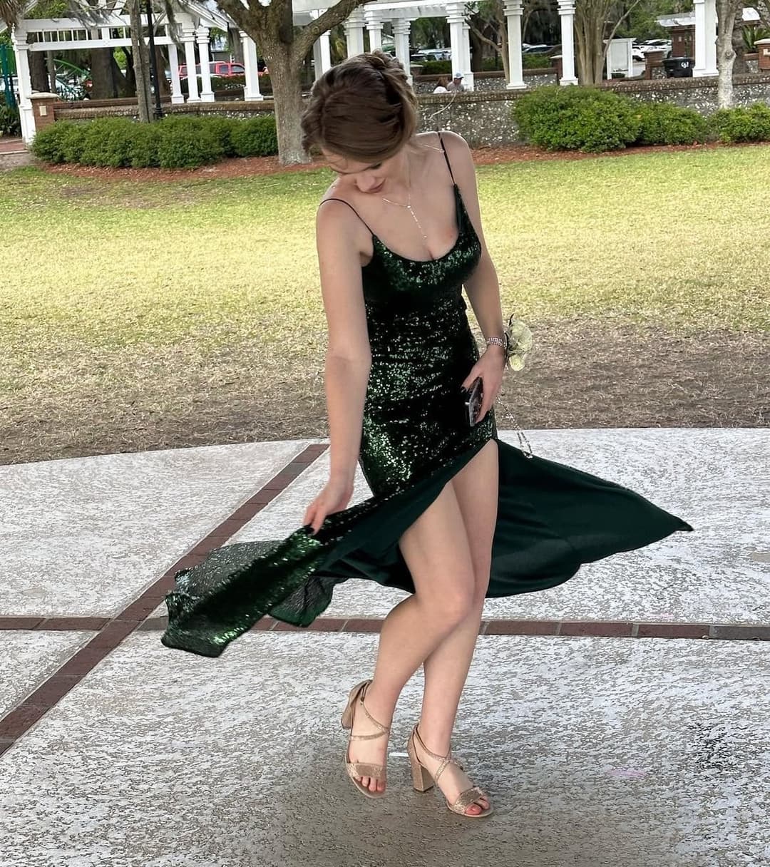 Free use cunt Sydney needs a confidence boost… what’s her use?