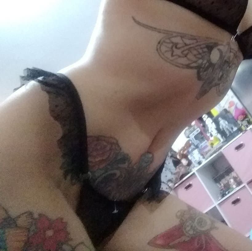 Putita Poblana Andie Neko le gusta que la vean desnuda