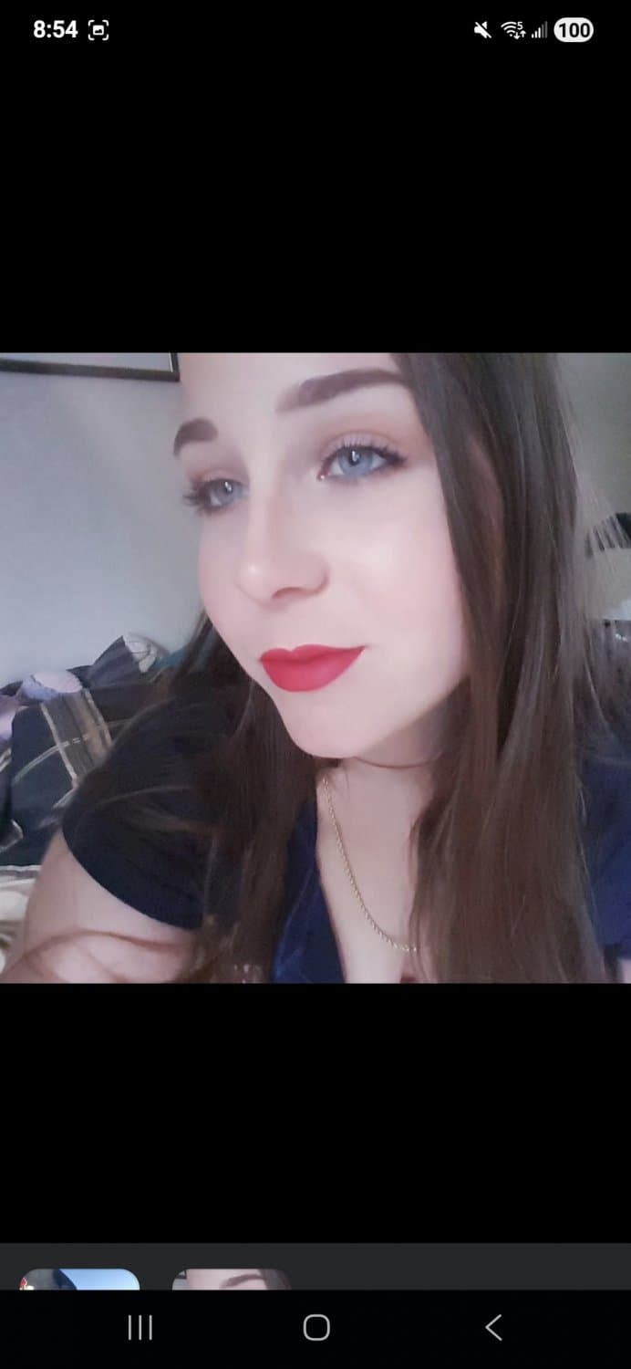 French Cumdumpster slut mom shyla swallowing bds nut while ignoring kids