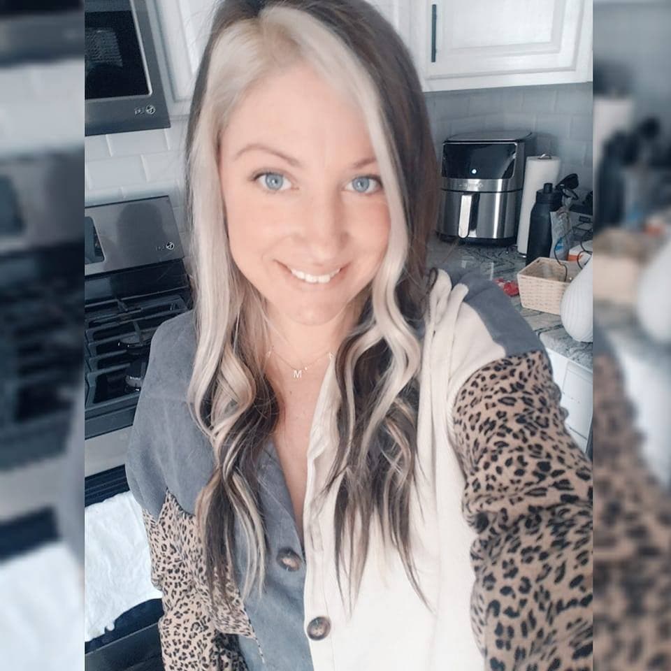 Might have forgotten their age, but definitely remembered how to show tits on ass on the G G W bus