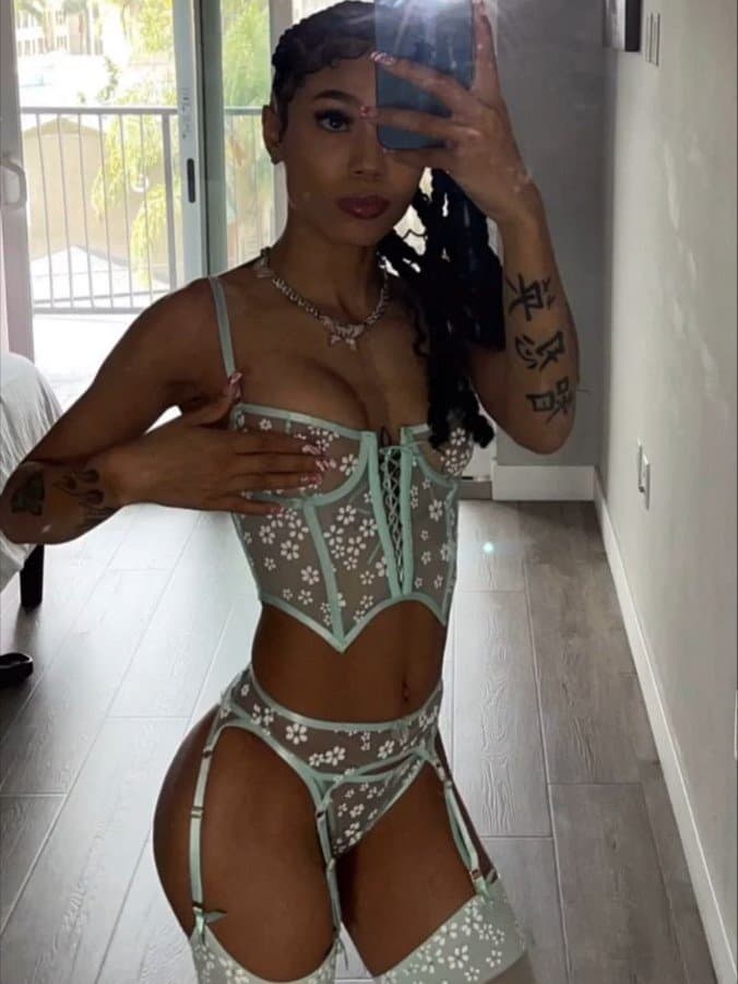 I love Coi Leray her body is perfect!