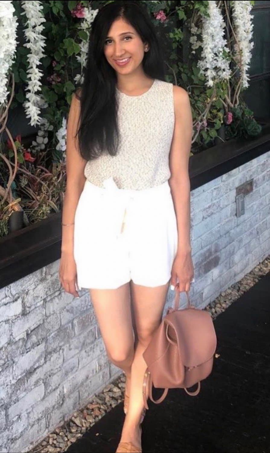 My indian desi Wife wants to be gang banged dm what you would do need 3 ppl