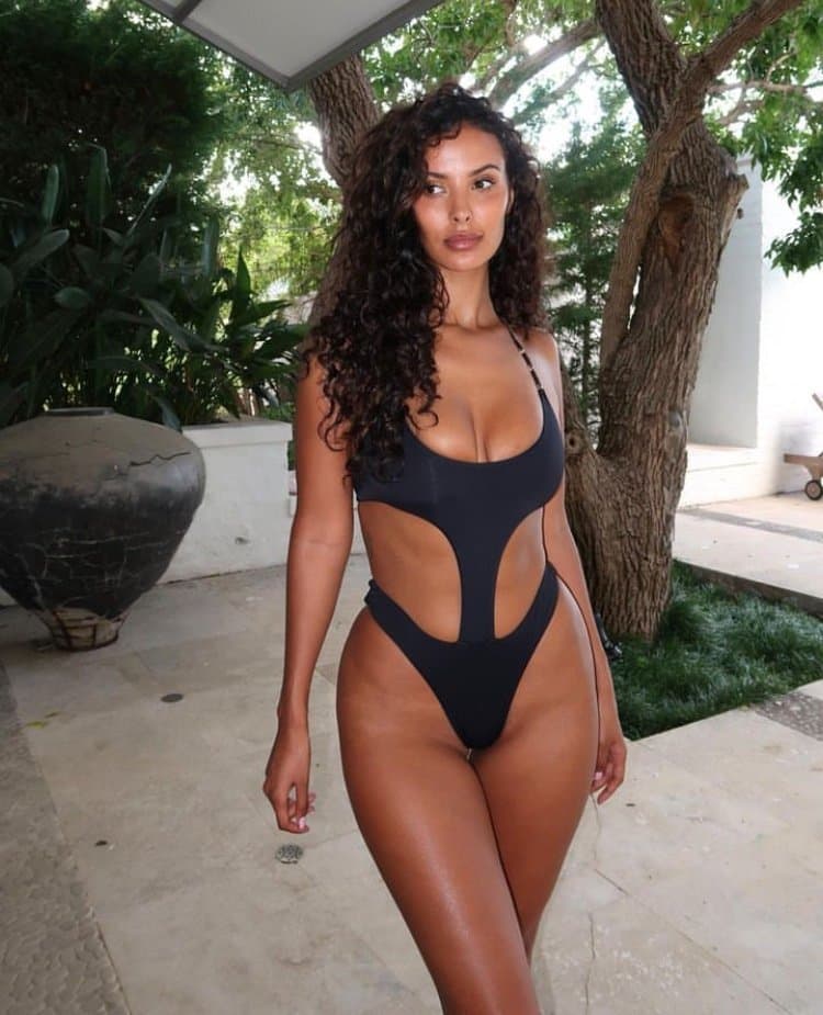 Maya Jama Hot as Fuck Baddie gets Cocked in her Purple Bikini Amazing Orgasm ?????✊????