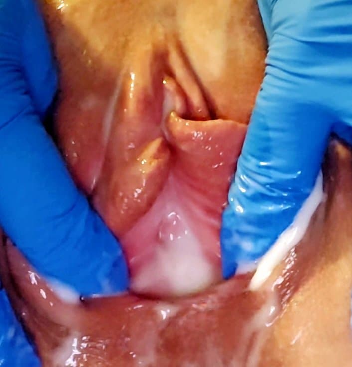 19 year old Charlotte creaming her pussy    KIK LickMySwollenPus