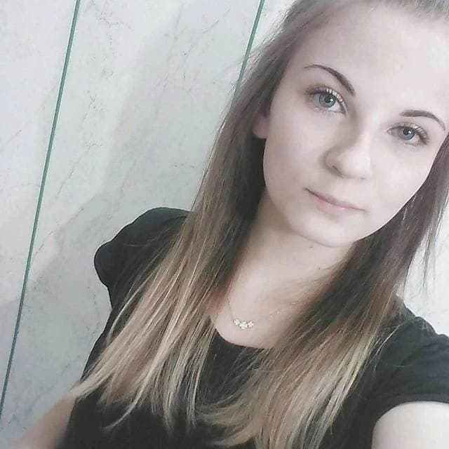 Polish amateur sluts wait for your dick