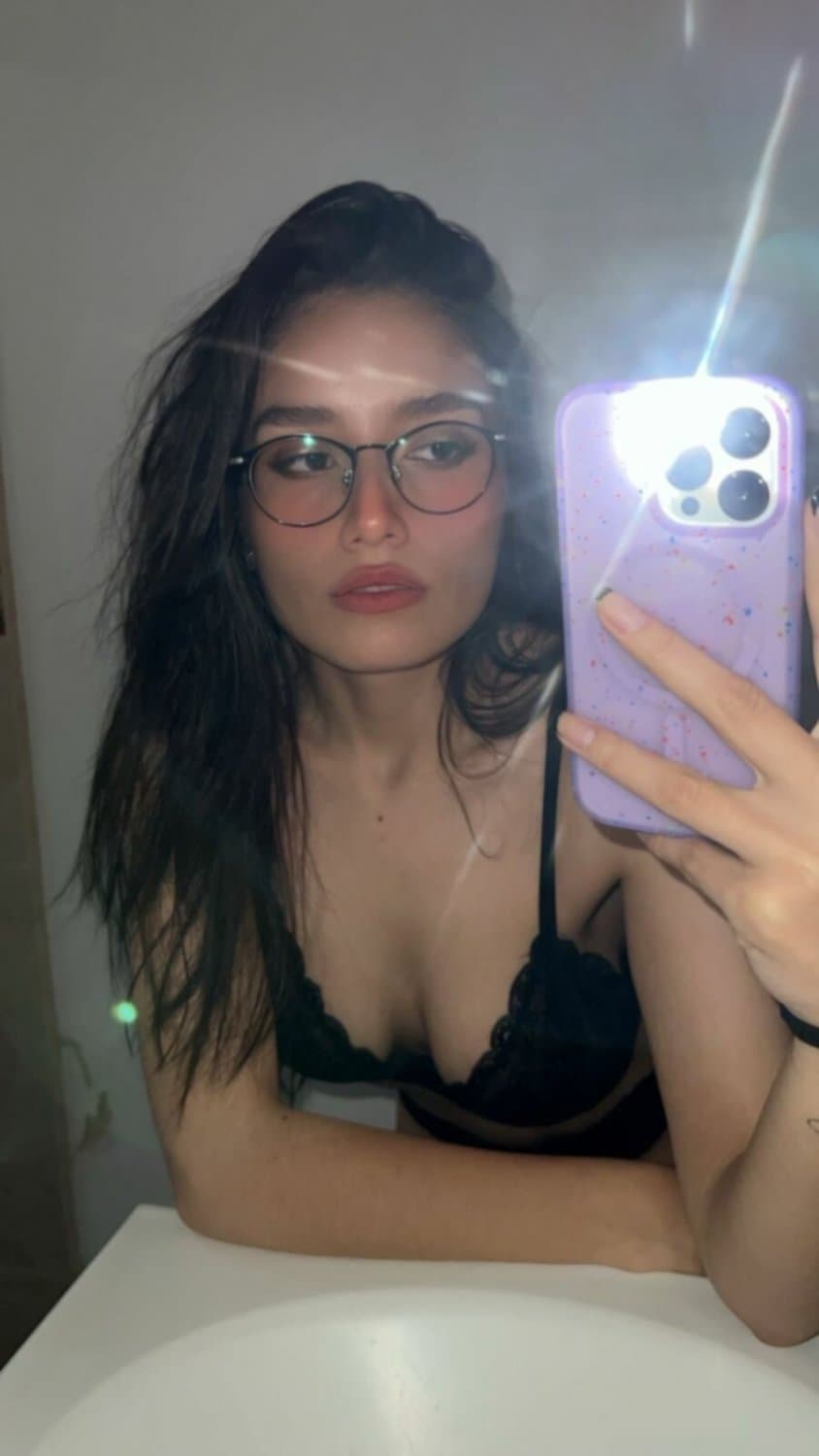 Submitted and risked Girlfriend Claudia. Want to risk your girl too ? DM me