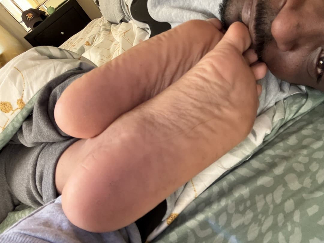 Kissing my wife’s big smelly feet