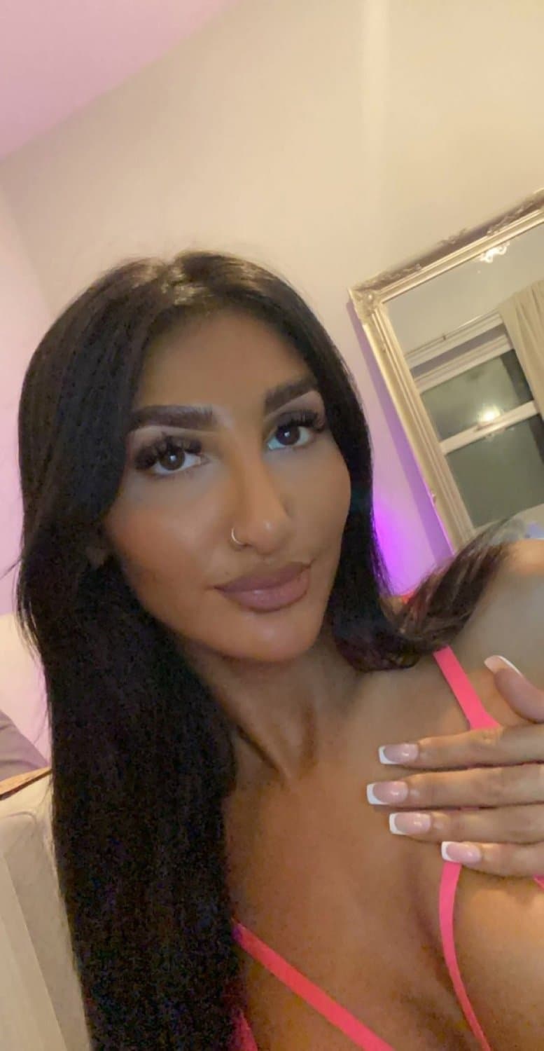 I keep fantasizing about you going down on me