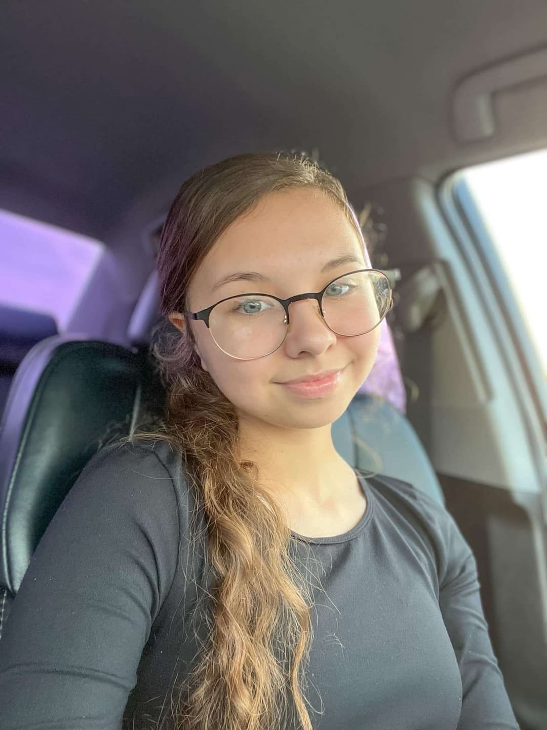 Click to view full size High school senior Pentecostal bombshell bekah