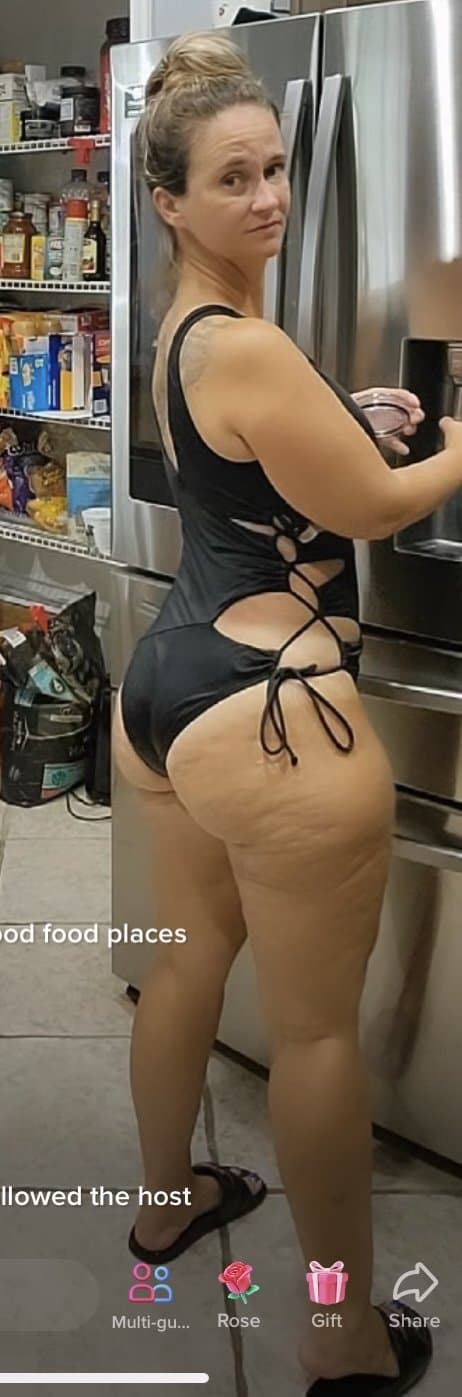 TikTok pawg Julie Vaughn