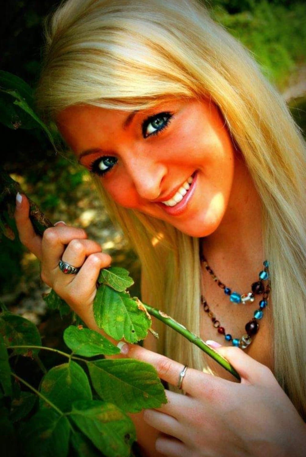 Anissa 18yo. Comment, repost, or message me.